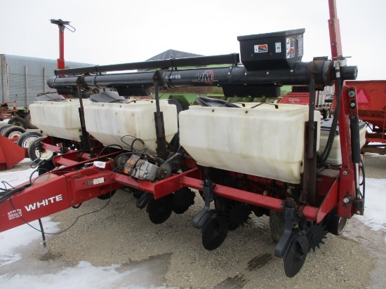 3037-WHITE 6100 6R PLANTER
