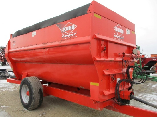 3345-KUHN KNIGHT 4142 MIX WAGON W/ SCALES