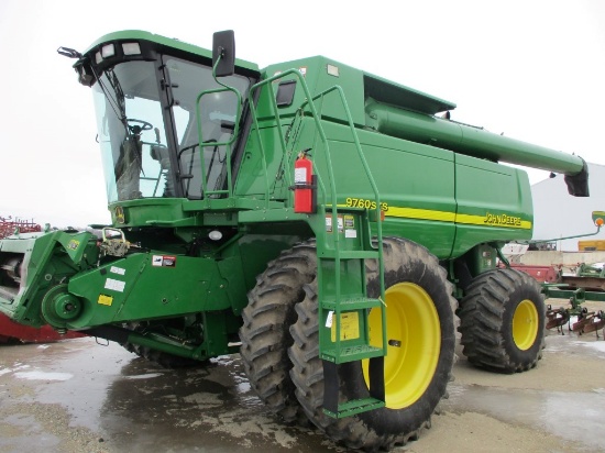 3352-JD 9760STS COMBINE