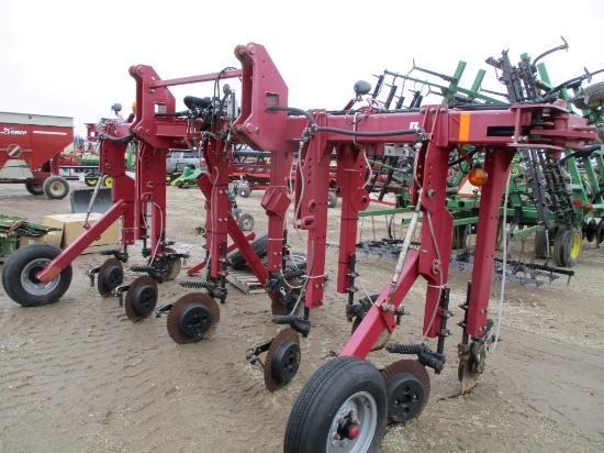 3849-MILLER 36 TOOL BAR