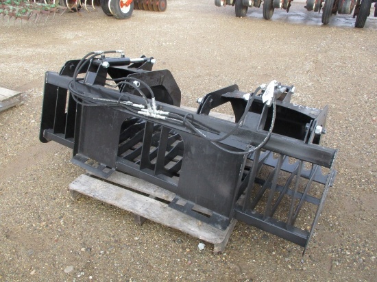 3948- SKID LOADER MOUNT GRAPPLE