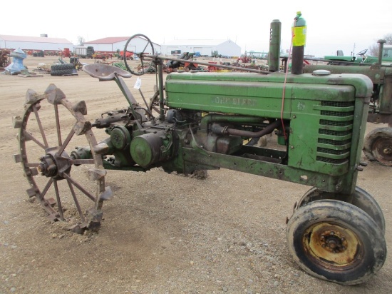3955-JD B TRACTOR