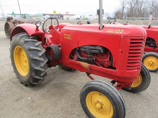 4615-MH 102 SENIOR TRACTOR