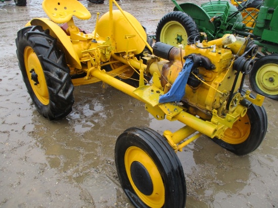 5513-JD LI TRACTOR