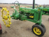 3041-JD B TRACTOR