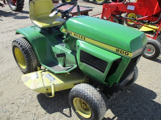 4067-JD 200 TRACTOR