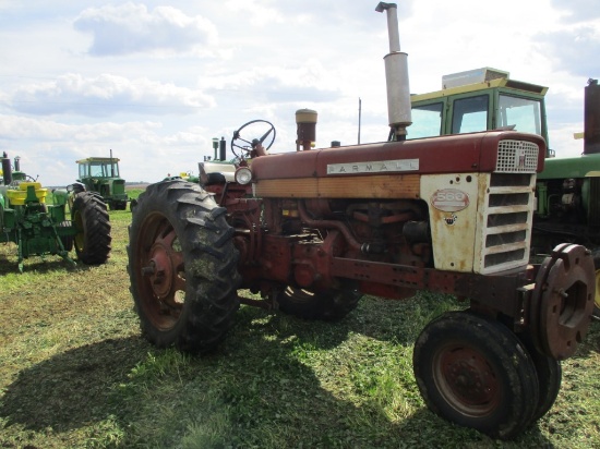 98818 - IH 560