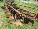 98848 - IH 4 BTM PLOW