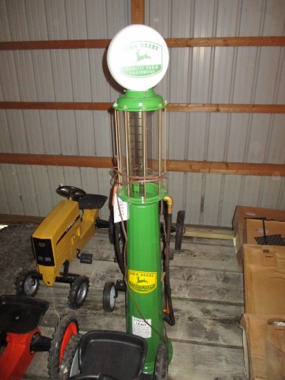 86015-JOHN DEERE GAS PUMP, REPRODUCTION, 5'H