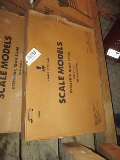 98890-IH SUPER M PEDAL, NIB