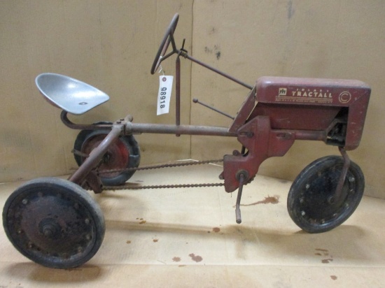 98918-FARMALL C, PEDAL, ORIGINAL
