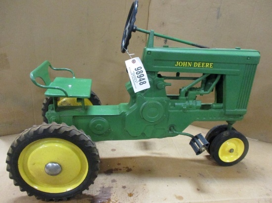 98948-JOHN DEERE LARGE 60 PEDAL,ORIGINAL