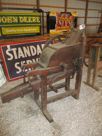 99111-A.B. FARQUHER WOODEN, TWO HOLE CORN SHELLER