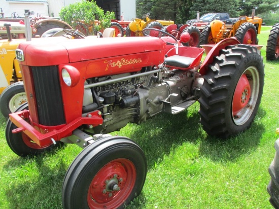 9495- MASSEY FERGUSON 40