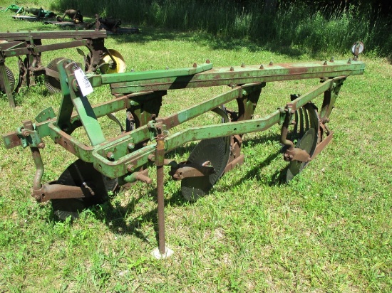 9588- JD 3 PT  3 BTM PLOW