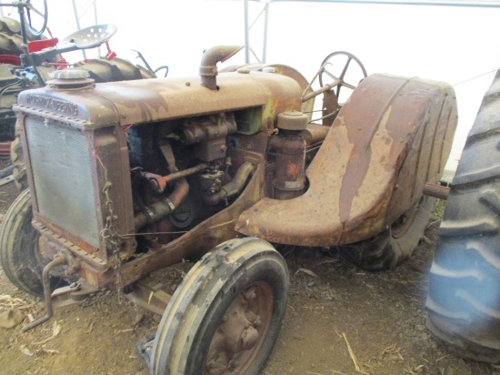 Phil Stroud Collector Tractor Auction - Day #2