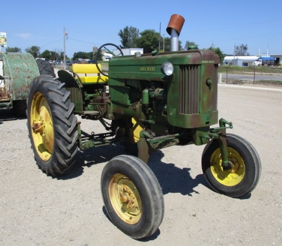7361-JOHN DEERE 40 V