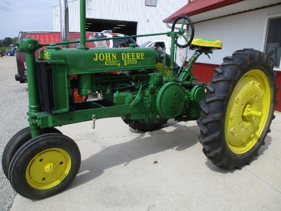 8005-JOHN DEERE B UNSTYLED