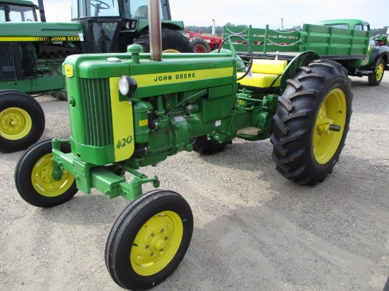 8409-JOHN DEERE 420 W