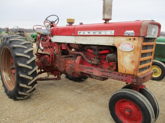 4452-IH 560 TRACTOR