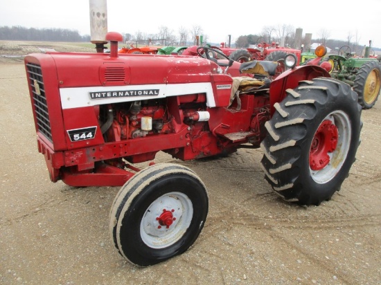 94669-IH 544 TRACTOR