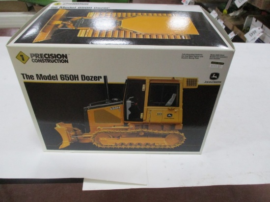 5188-JD 650 DOZER, PRECISION, NIB, 1/16 SCALE