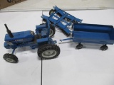 5136-FORD TRACTOR W/ WAGON, DISC