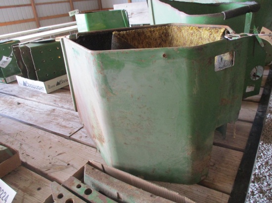 99222- JOHN DEERE 5010 DUST SHIELDS