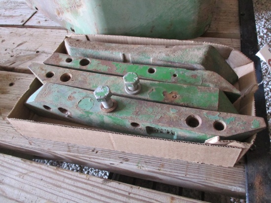99223- JOHN DEERE SWAY BLOCKS (4)