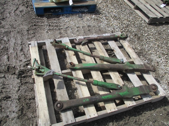 99289- JOHN DEERE NEW GEN 3PT HITCH w/ TOP LINK