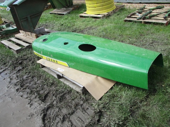 99318- JOHN DEERE 5020 HOOD