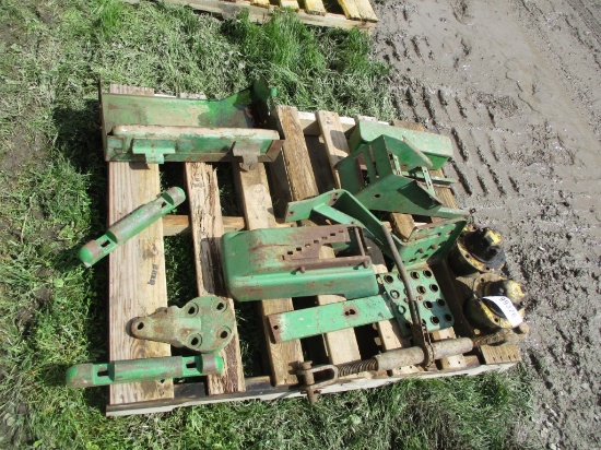 99326- PALLET OF MISCELLANEOUS JOHN DEERE PARTS