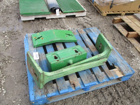 99341- JOHN DEERE NEW GEN 3 PIECE WEIGHT SET w/ EXTRA BRACKET (all one money)