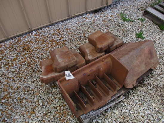 99359- FORD FRONT WEIGHT BOX w/ LID & 6 WEIGHTS, RARE **(all one money)