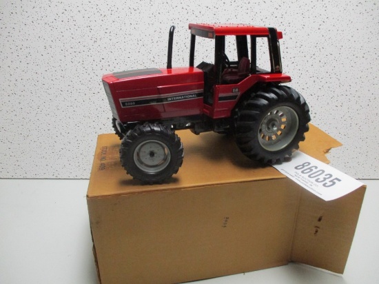 IH 1984 5288 SPECIAL EDITION, 1/16 SCALE (NIB)