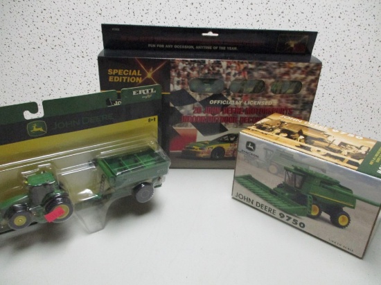CHRISTMAS LIGHTS, JD 9750 COMBINE, 1/64 SCALE TRACTOR AND GRAIN CART
