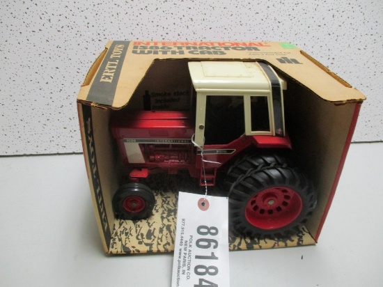 IH 1586 TRACTOR ORIGINAL (NIB)