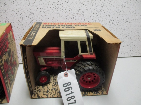IH 1586 TRACTOR ORIGINAL (NIB)