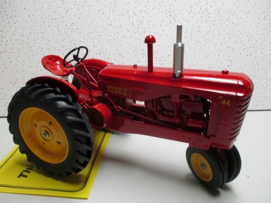 MASSEY HARRIS 44 1/8 SCALE (NIB)