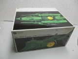 JD 4020 W/MOUNTED 237 PICKER