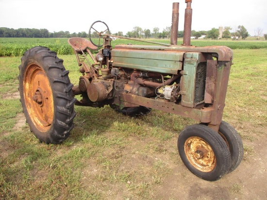 10453- JOHN DEERE B STYLED