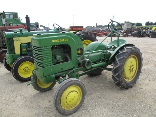 10608-JOHN DEERE  L w/ PLOW