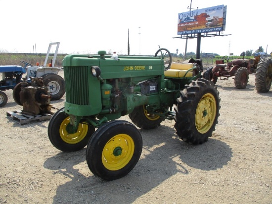 7825-JOHN DEERE 40S