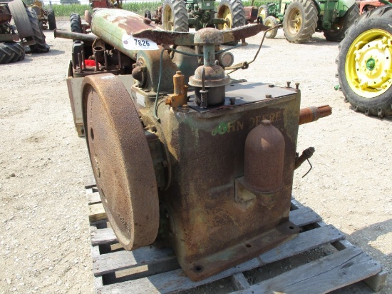 7826-JOHN DEERE W MOTOR 4401