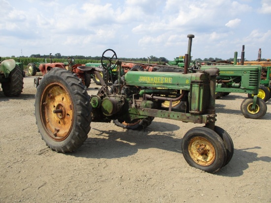 7860-JOHN DEERE B UNSTYLED