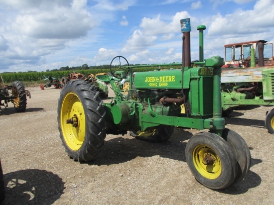 8111-JOHN DEERE A UNSTYLED