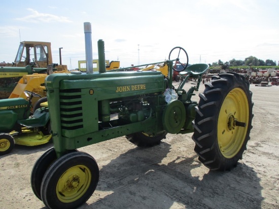 8579-JOHN DEERE B STYLED
