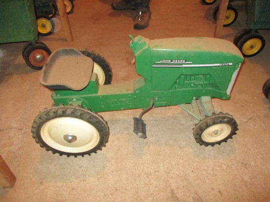 91129-JOHN DEERE 8310 PEDAL