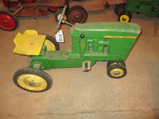 91139-JOHN DEERE 10 PEDAL