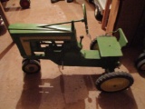 91119-JOHN DEERE 620 PEDAL